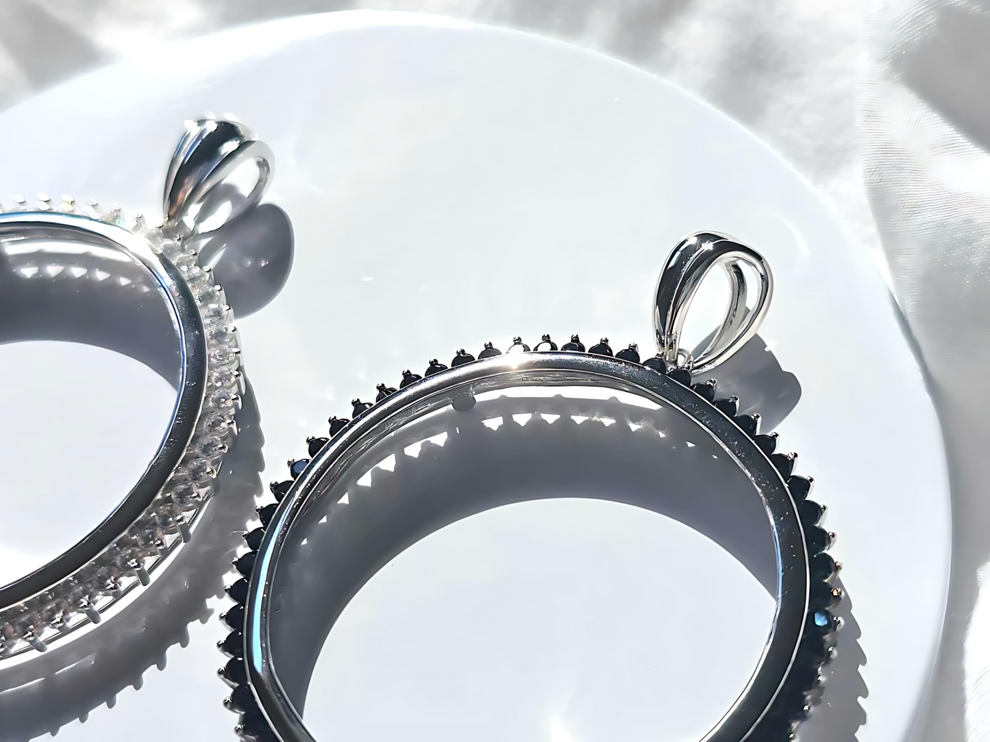 925 Sterling Silver Prong Back Cubic Zirconia CZ Halo Bezel for 38mm 1 Dollar Coins