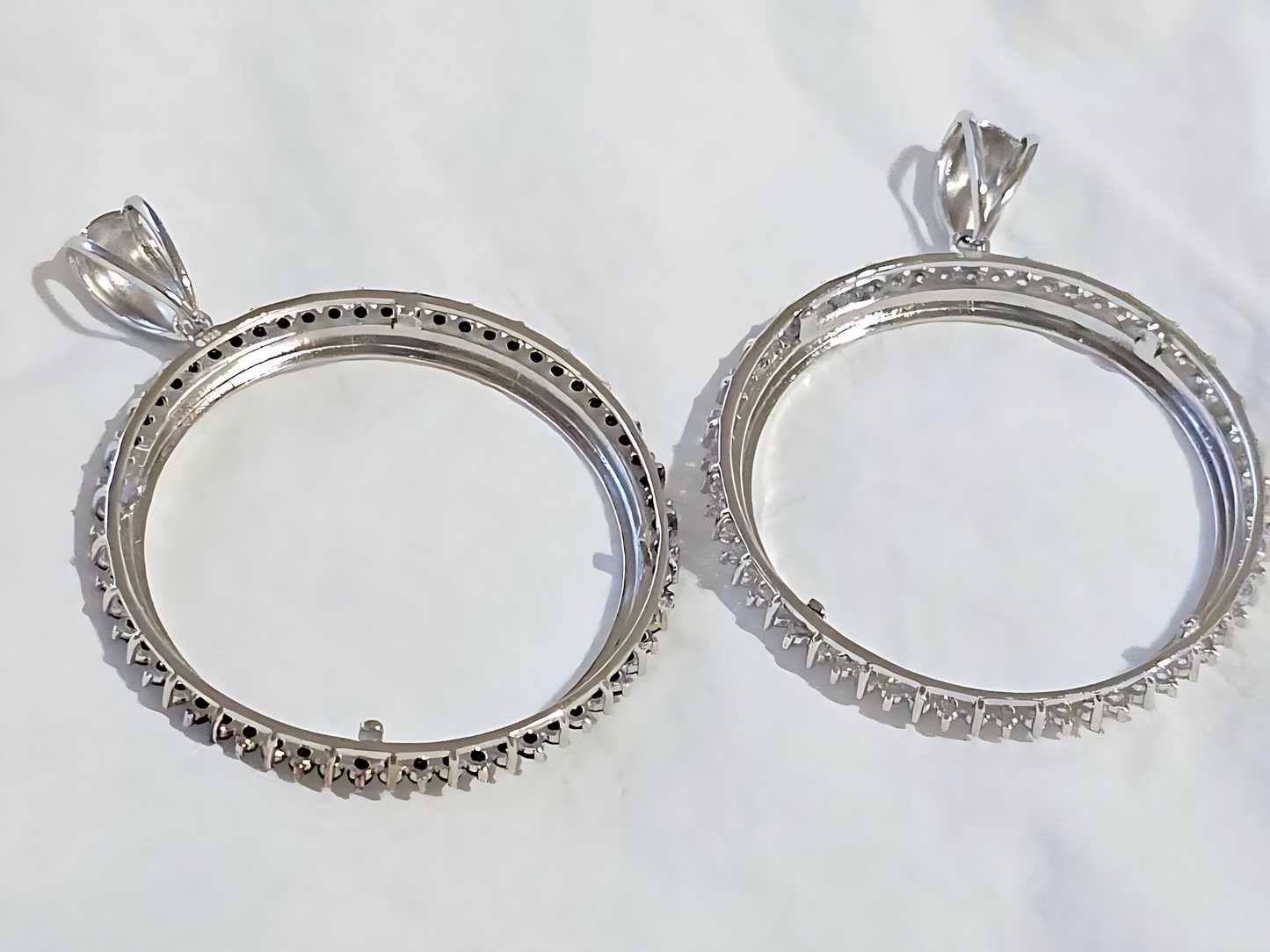 925 Sterling Silver Prong Back Cubic Zirconia CZ Halo Bezel for 41mm 1 oz Coins