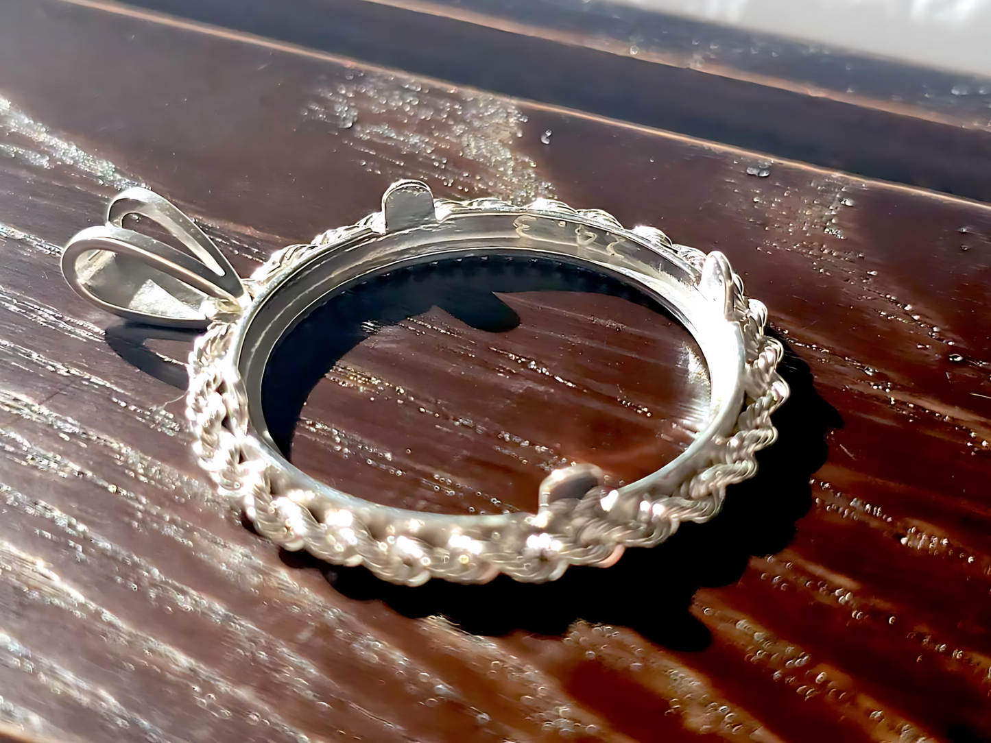 925 Sterling Silver Prong Back Illusion Rope Bezel for 24mm Quarter 25 Cent Coins