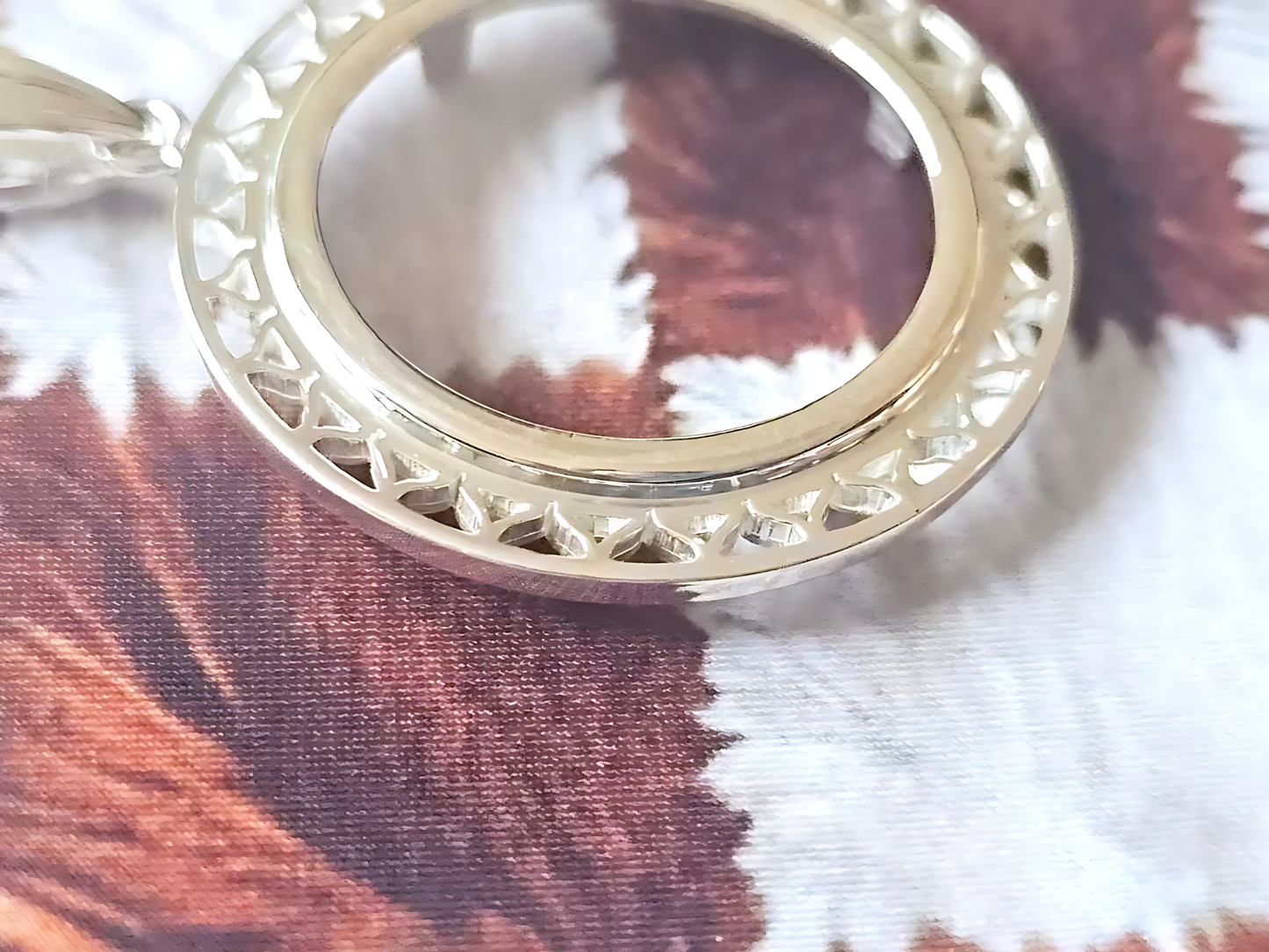 925 Sterling Silver Prong Back Filigree Edge Bezel for 24mm Quarter 25Cent Coins