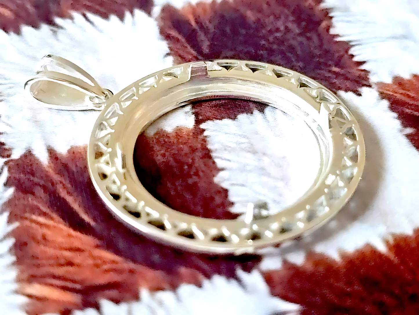 925 Sterling Silver Prong Back Filigree Edge Bezel for 24mm Quarter 25Cent Coins