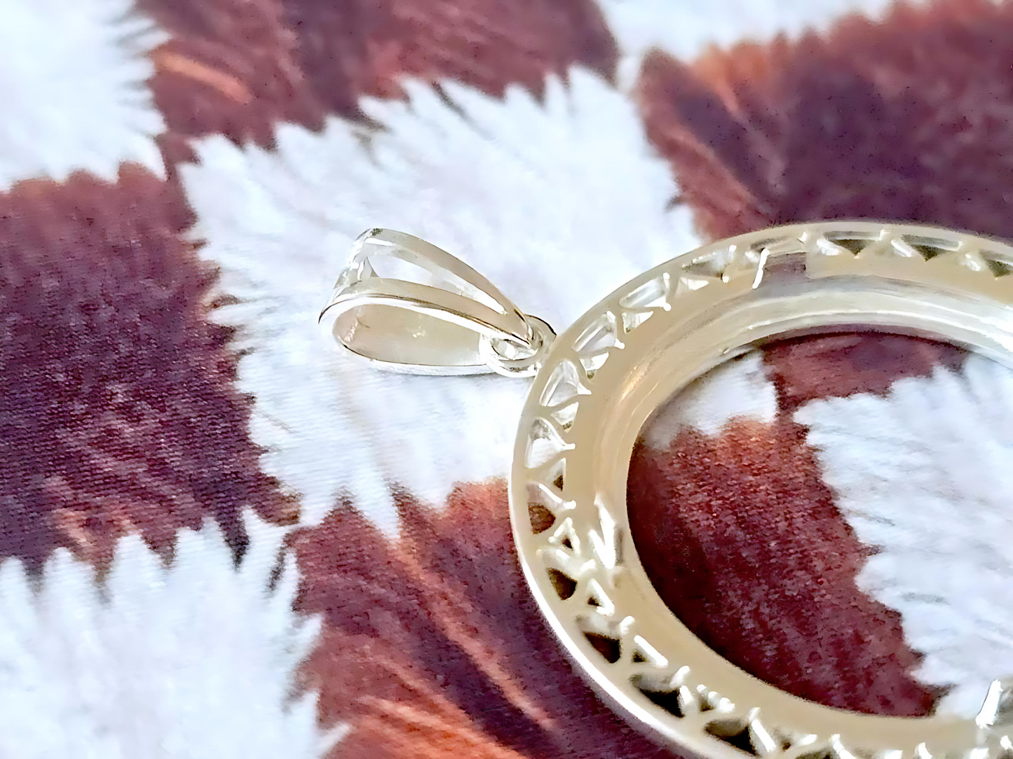 925 Sterling Silver Prong Back Filigree Edge Bezel for 24mm Quarter 25Cent Coins