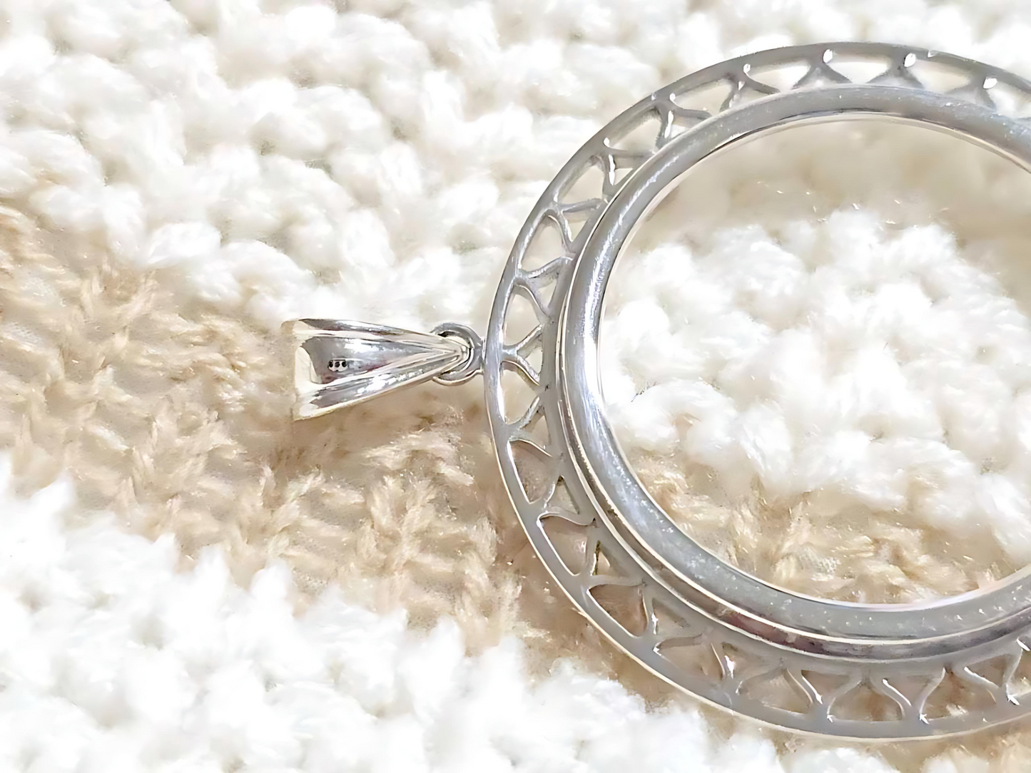 925 Sterling Silver Prong Back Filigree Edge Bezel for 30mm 50 Cent Coins