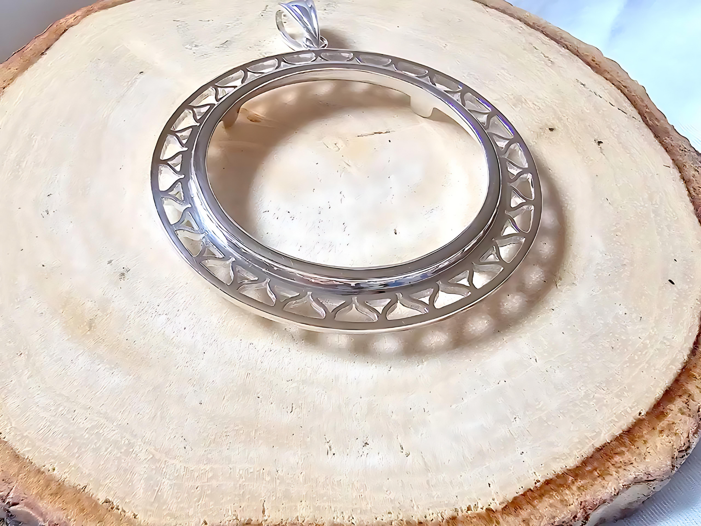 925 Sterling Silver Prong Back Filigree Edge Bezel for 34mm Mexican 1 Peso Coins