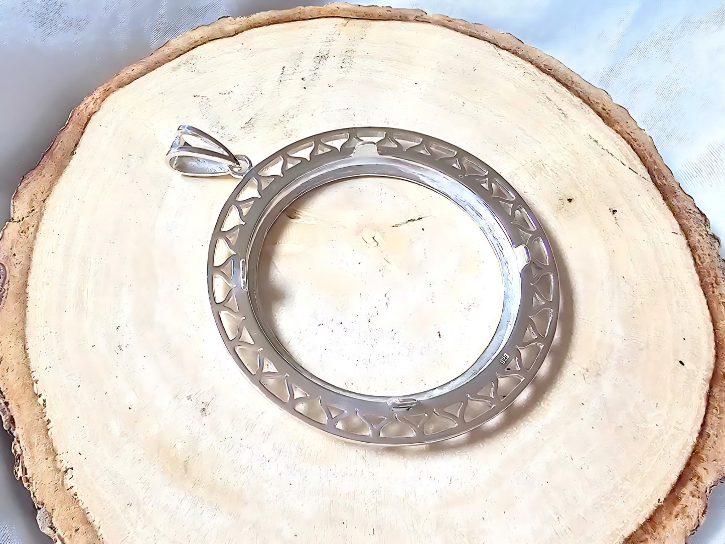 925 Sterling Silver Prong Back Filigree Edge Bezel for 34mm Mexican 1 Peso Coins