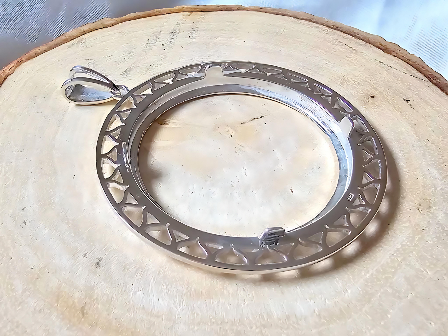 925 Sterling Silver Prong Back Filigree Edge Bezel for 34mm Mexican 1 Peso Coins