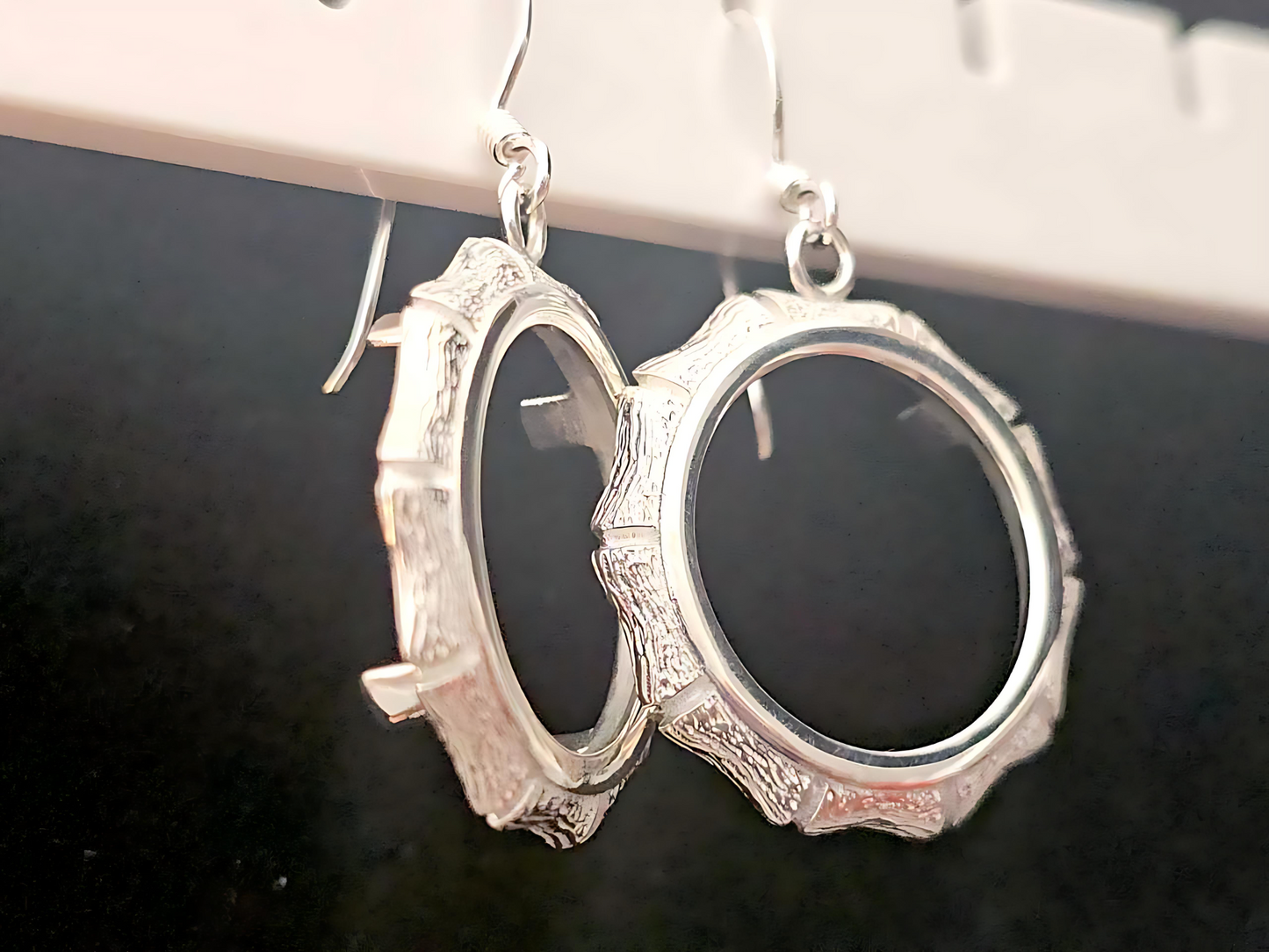 925 Sterling Silver Prong Back Bamboo Edge Bezel Earring for 18mm 10 Cent Coins