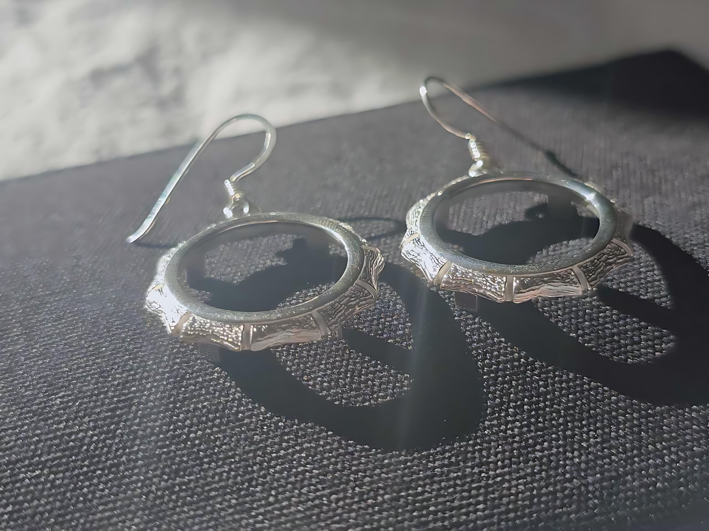 925 Sterling Silver Prong Back Bamboo Edge Bezel Earring for 18mm 10 Cent Coins