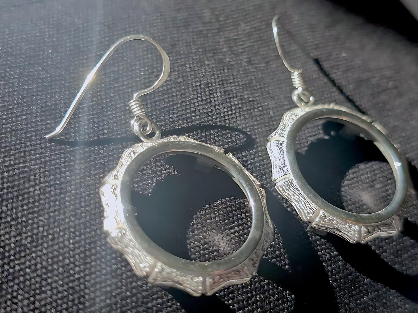 925 Sterling Silver Prong Back Bamboo Edge Bezel Earring for 18mm 10 Cent Coins