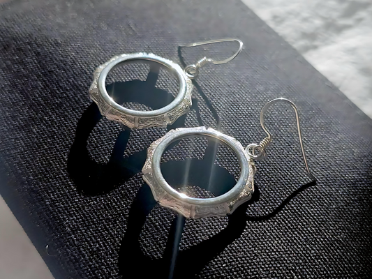 925 Sterling Silver Prong Back Bamboo Edge Bezel Earring for 18mm 10 Cent Coins