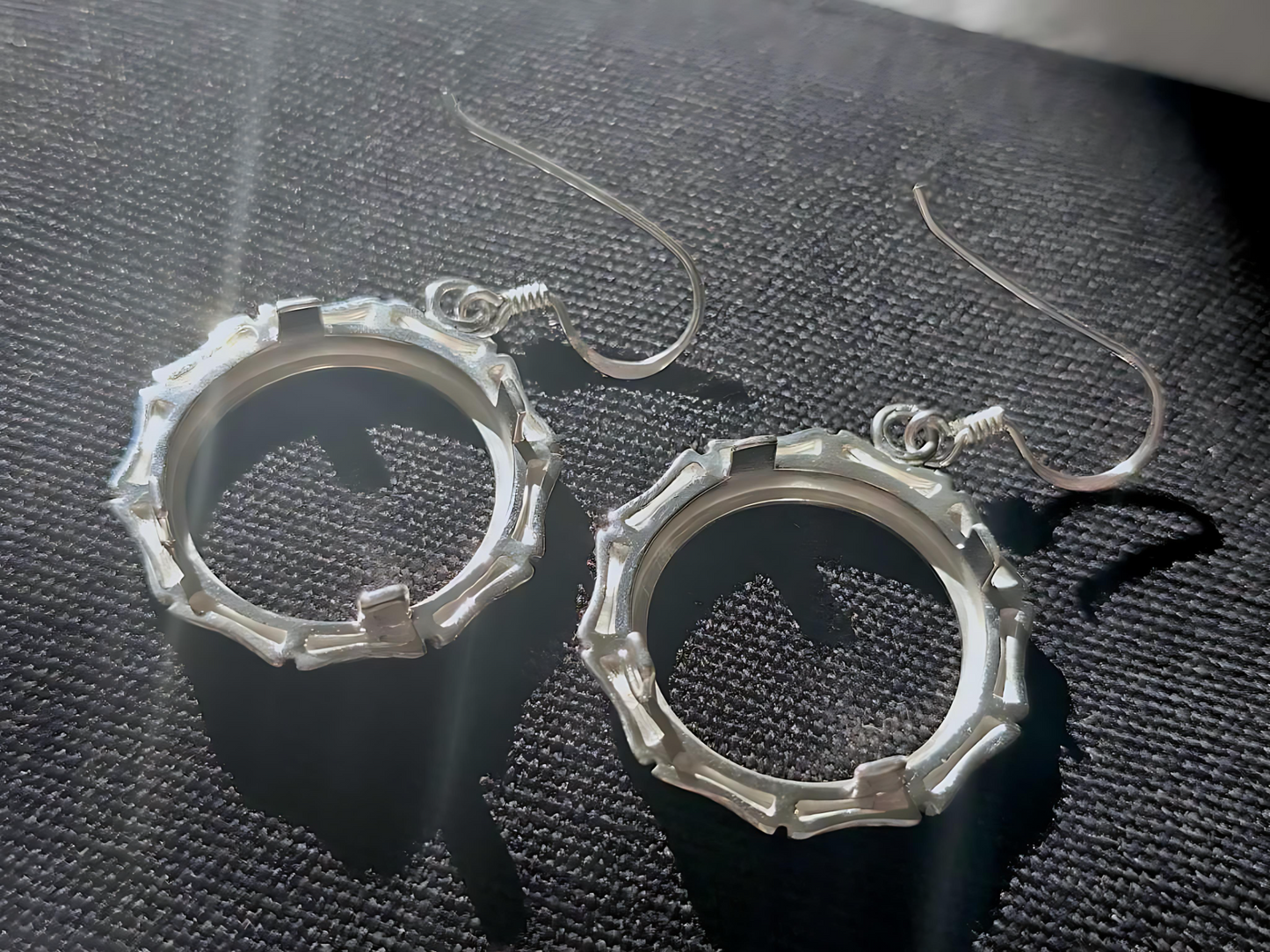 925 Sterling Silver Prong Back Bamboo Edge Bezel Earring for 18mm 10 Cent Coins