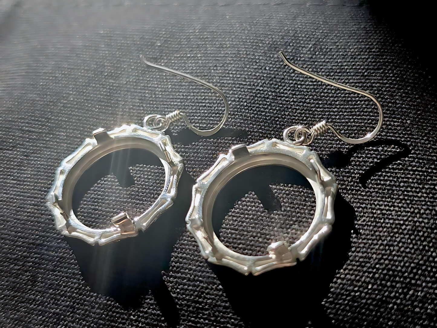 925 Sterling Silver Prong Back Bamboo Edge Bezel Earring for 18mm 10 Cent Coins