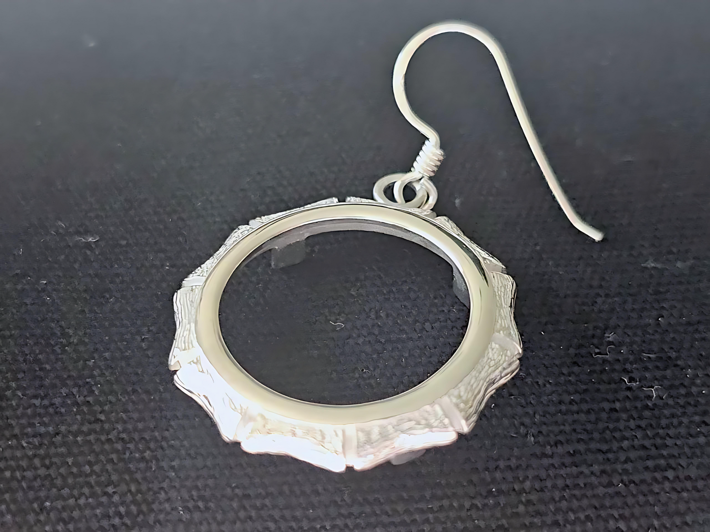 925 Sterling Silver Prong Back Bamboo Edge Bezel Earring for 18mm 10 Cent Coins
