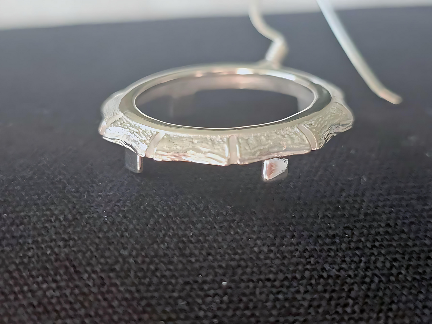 925 Sterling Silver Prong Back Bamboo Edge Bezel Earring for 18mm 10 Cent Coins