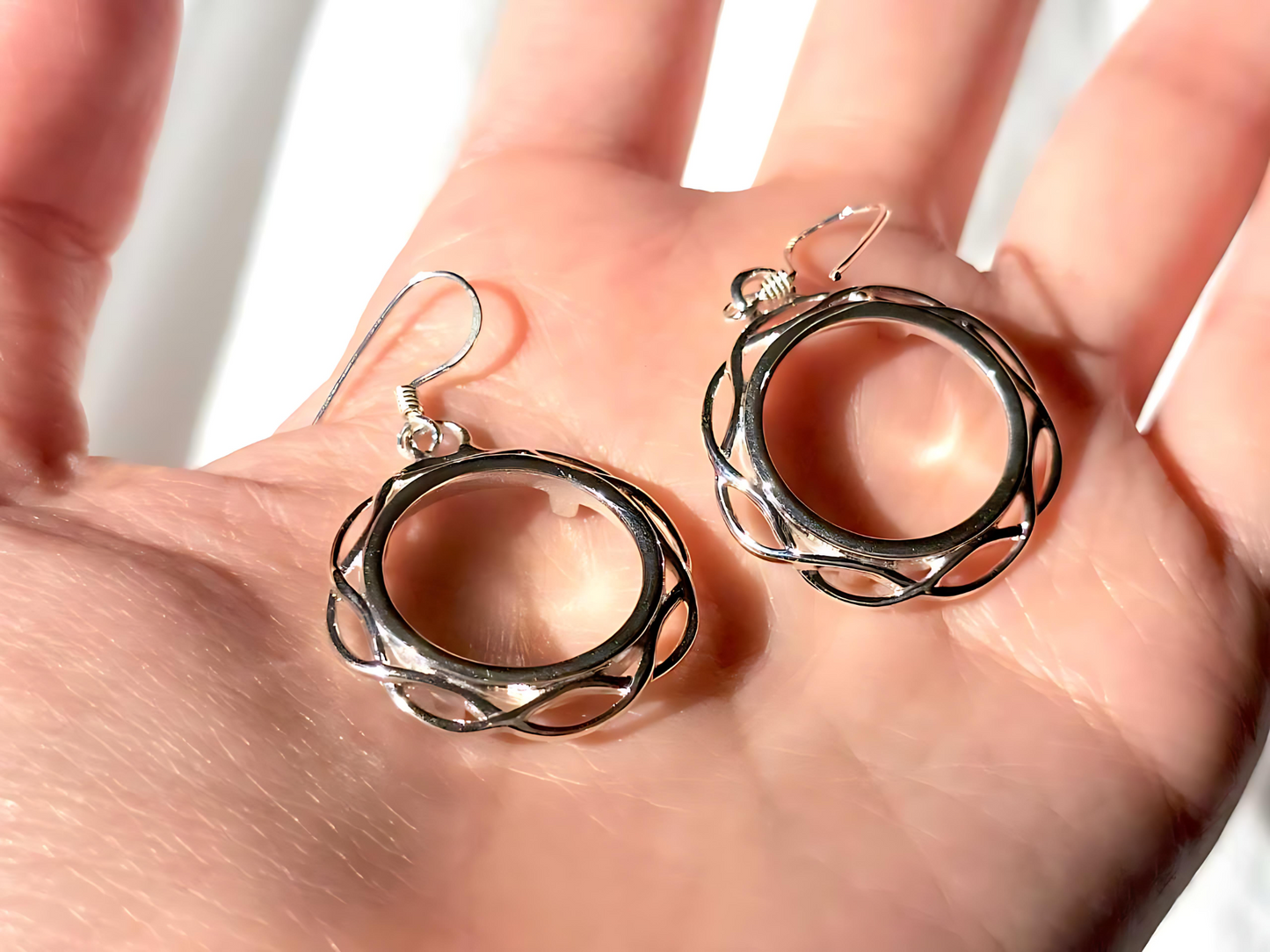 925 Sterling Silver Prong Back Braided Edge Bezel Earring for 18mm 10 Cent Coins