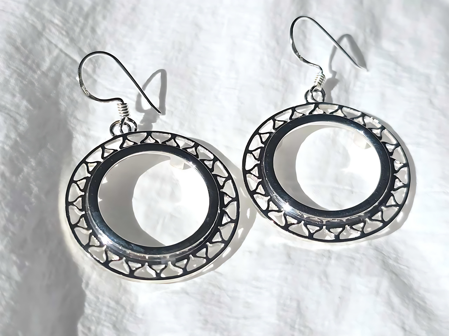 925 Sterling Silver Prong Back Filigree Edge Bezel Earring for 18mm 10 Cent Coins