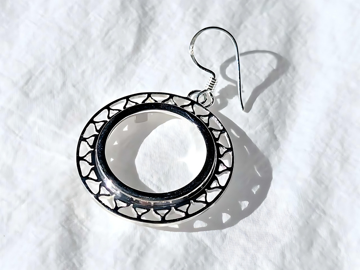 925 Sterling Silver Prong Back Filigree Edge Bezel Earring for 18mm 10 Cent Coins