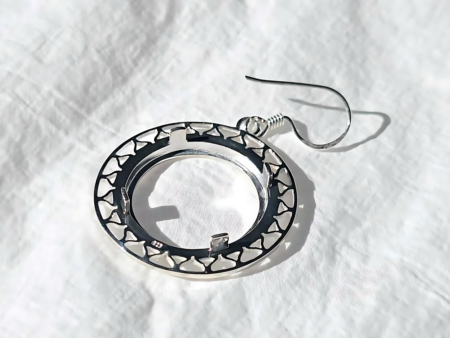 925 Sterling Silver Prong Back Filigree Edge Bezel Earring for 18mm 10 Cent Coins