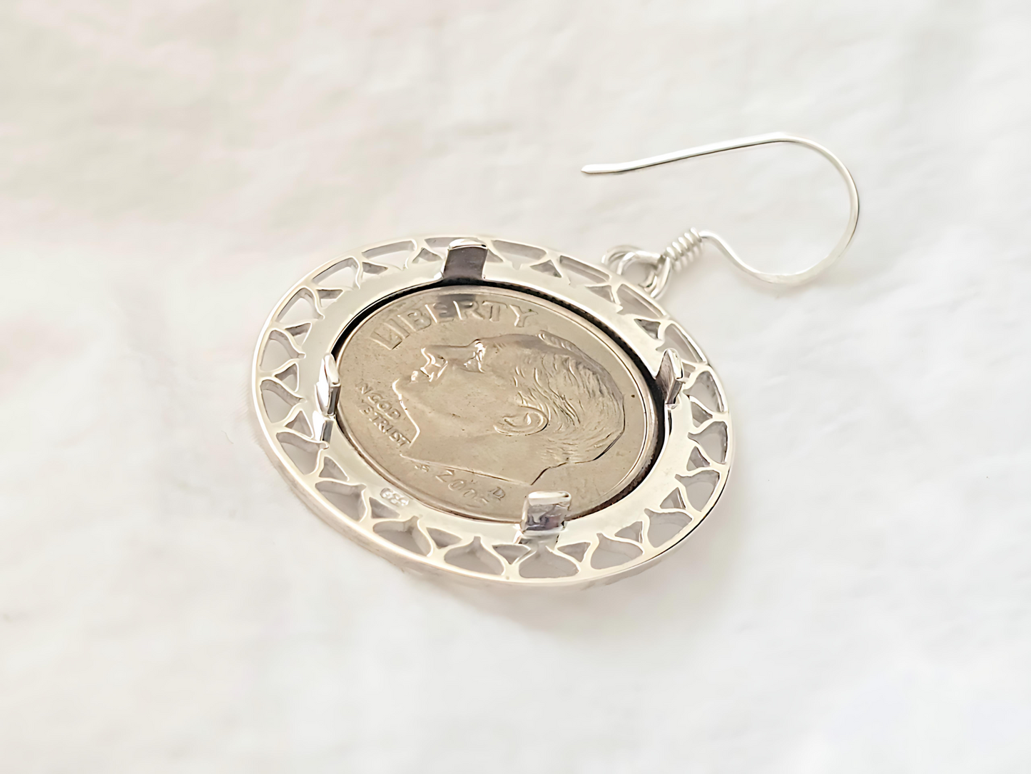 925 Sterling Silver Prong Back Filigree Edge Bezel Earring for 18mm 10 Cent Coins