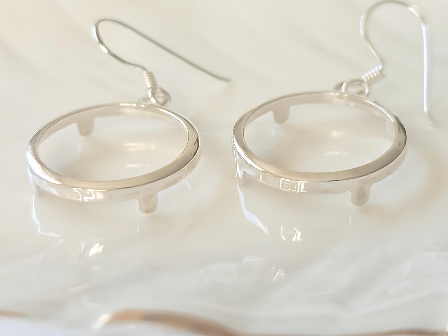 925 Sterling Silver Prong Back Round Edge Bezel Earring for 18mm Dime 10 Cent Coins