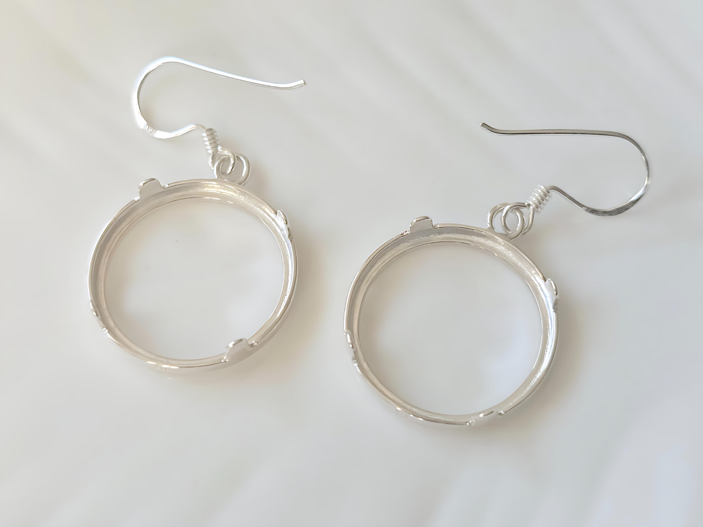 925 Sterling Silver Prong Back Round Edge Bezel Earring for 18mm Dime 10 Cent Coins