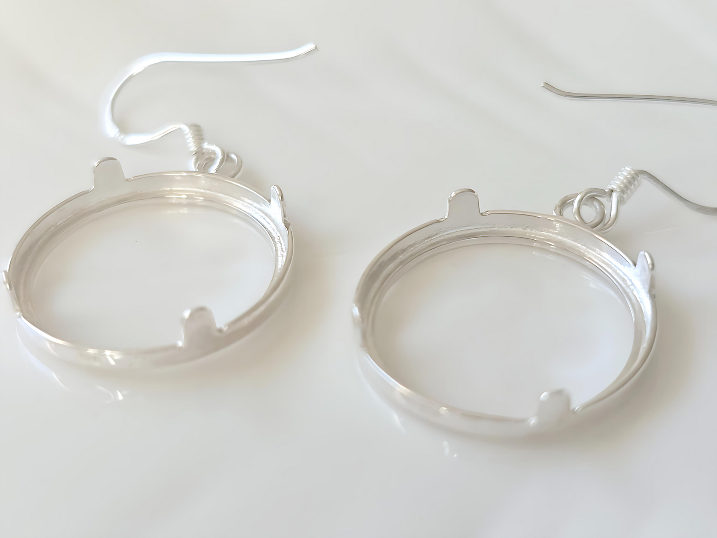 925 Sterling Silver Prong Back Round Edge Bezel Earring for 18mm Dime 10 Cent Coins