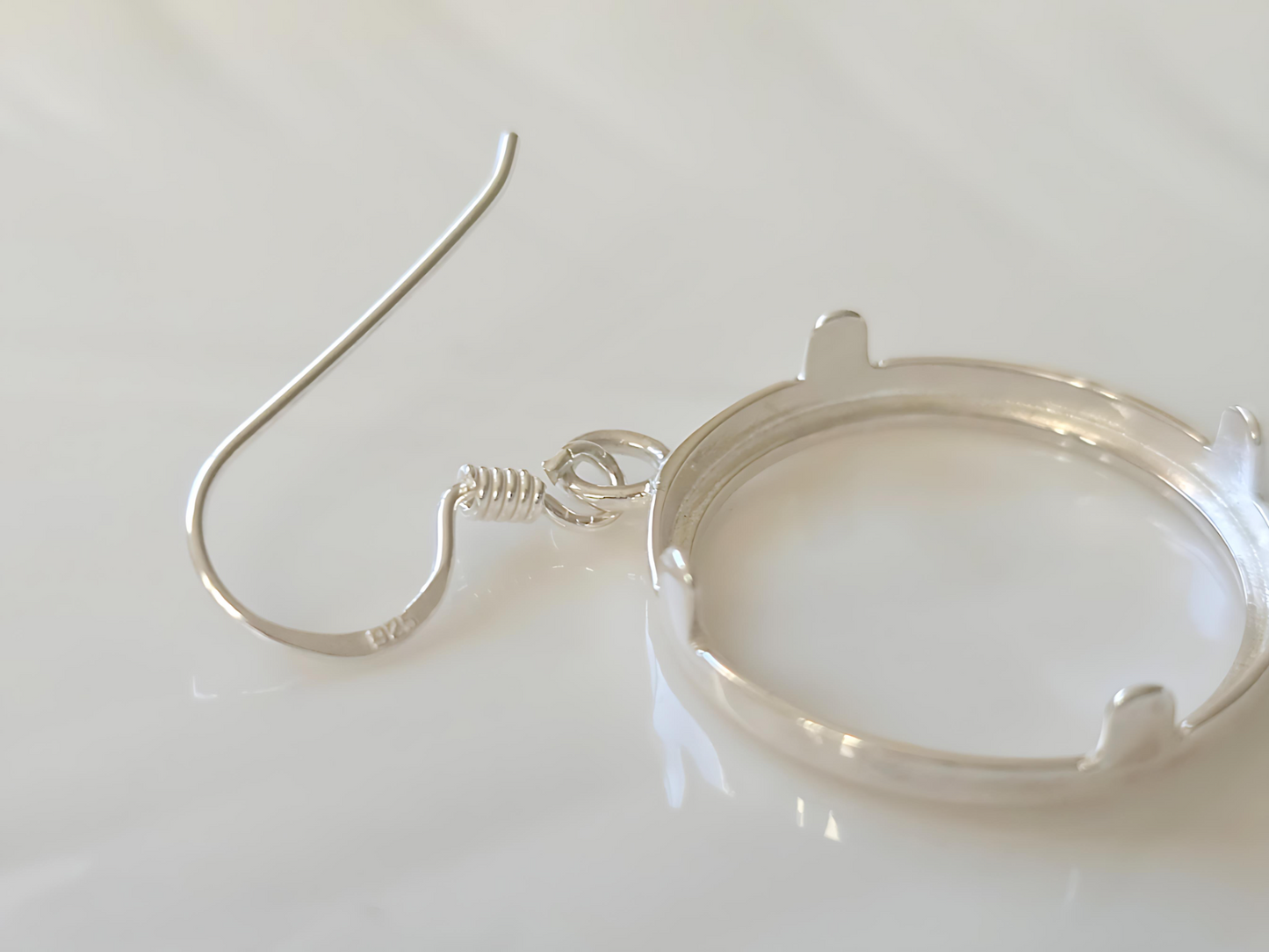 925 Sterling Silver Prong Back Round Edge Bezel Earring for 18mm Dime 10 Cent Coins