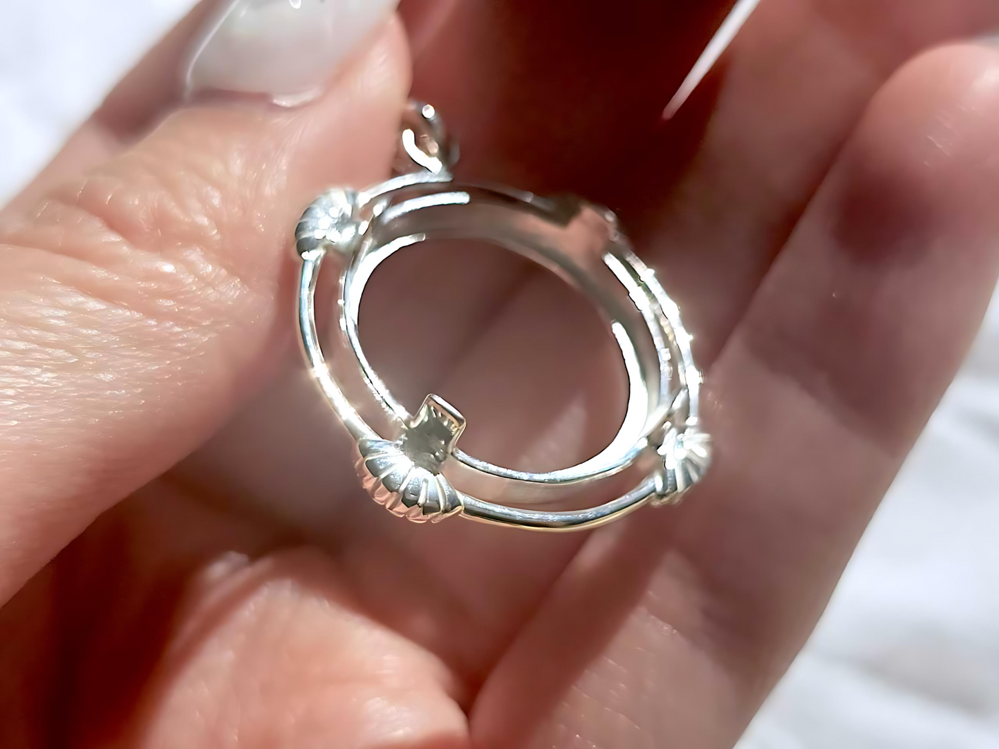 925 Sterling Silver Prong Back Clamshell Edge Bezel for 18mm 10 Cent Coins