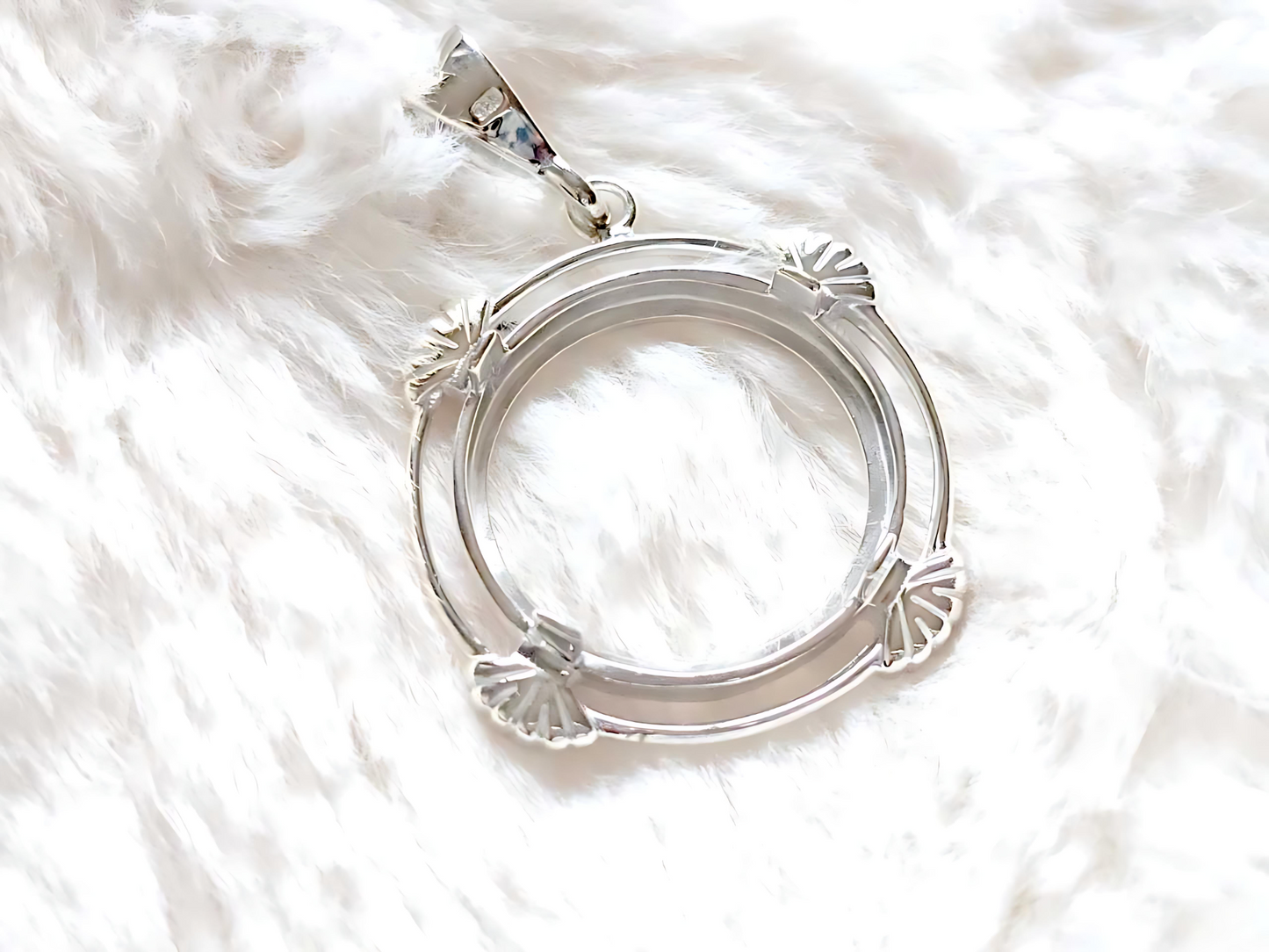 925 Sterling Silver Prong Back Clamshell Edge Bezel for 19mm Penny 1 Cent Coins