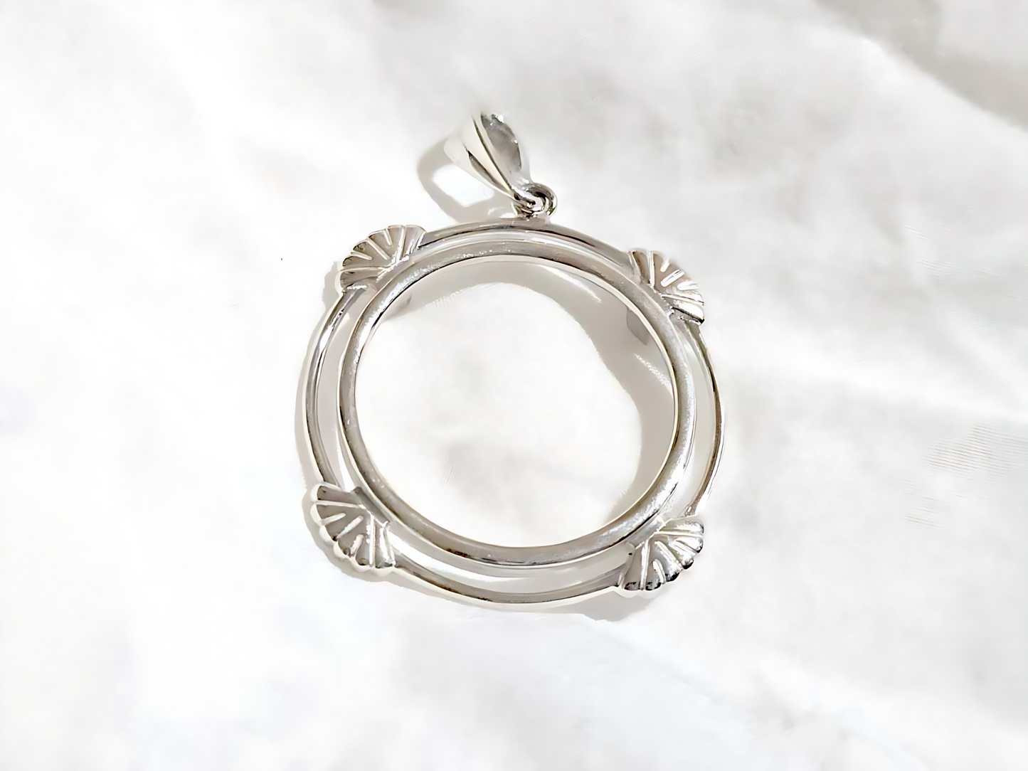 925 Sterling Silver Prong Back Clamshell Edge Bezel for 26mm Coins