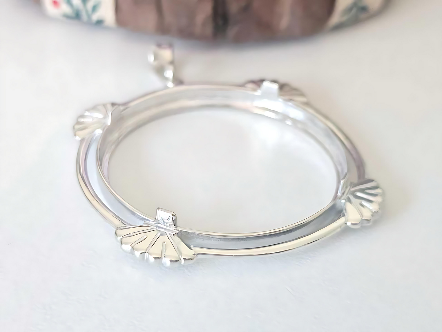 925 Sterling Silver Prong Back Clamshell Edge Bezel for 41mm 1oz Coins