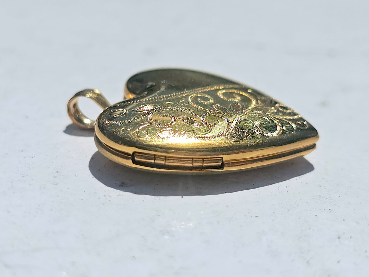 Gold Plated 925 Sterling Silver 4 Pictures Heart Locket Pendant with Scroll Engraving