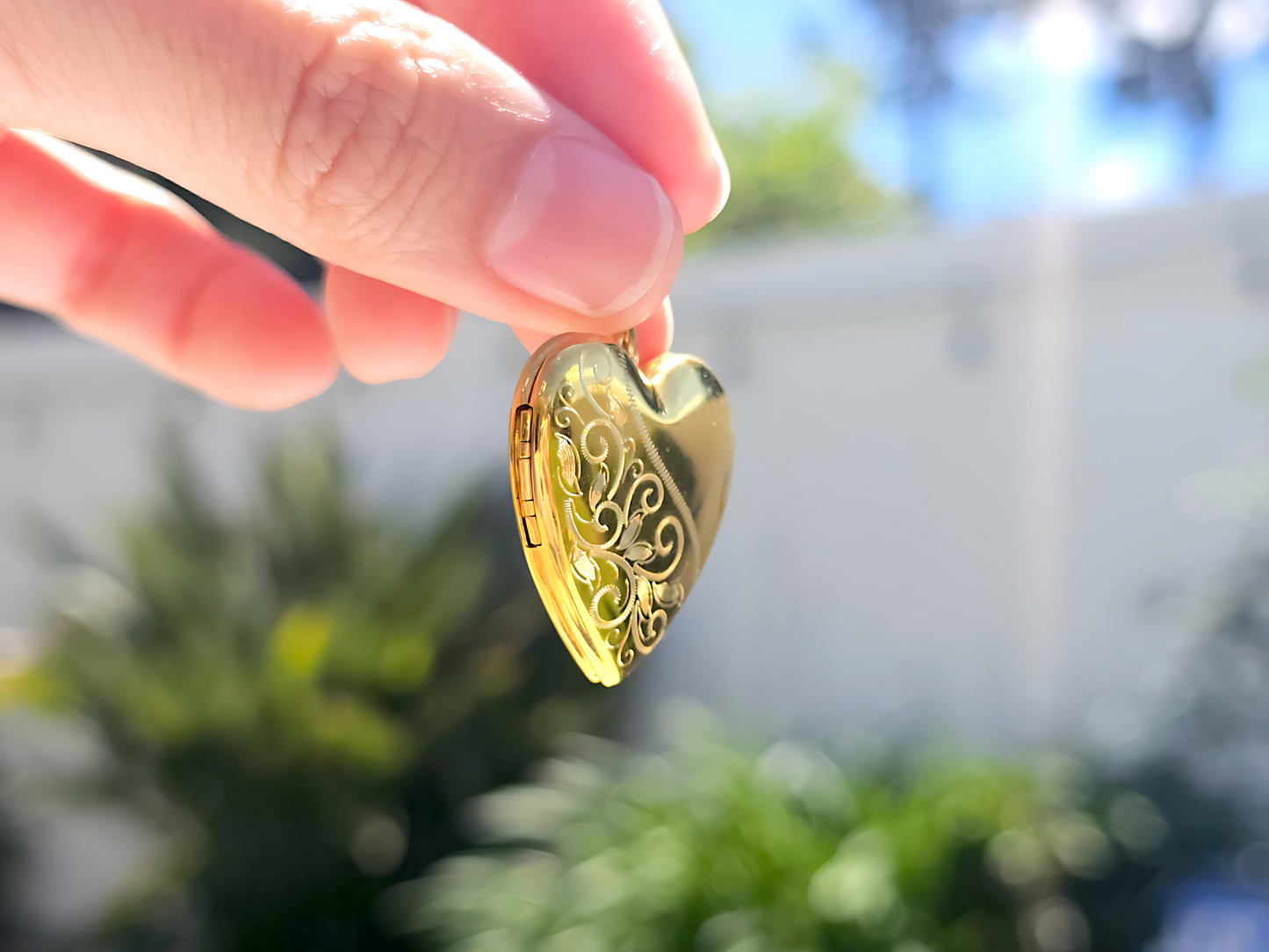 Gold Plated 925 Sterling Silver 4 Pictures Heart Locket Pendant with Scroll Engraving