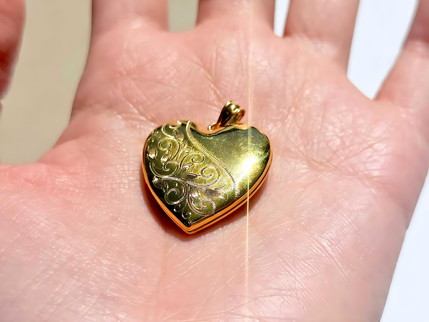 Gold Plated 925 Sterling Silver 4 Pictures Heart Locket Pendant with Scroll Engraving