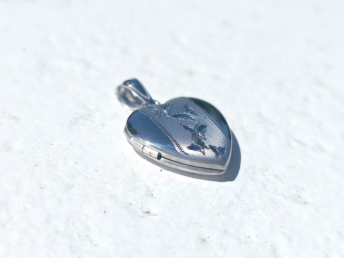 925 Sterling Silver 5/8inches Heart Locket Pendant with Butterfly Patterns