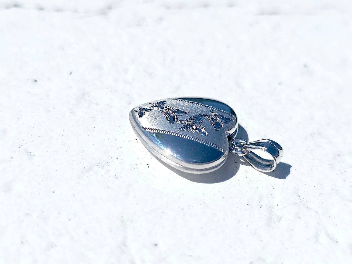 925 Sterling Silver 5/8inches Heart Locket Pendant with Butterfly Patterns
