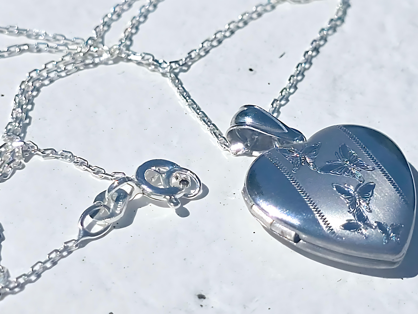 925 Sterling Silver 5/8inches Heart Locket Pendant with Butterfly Patterns
