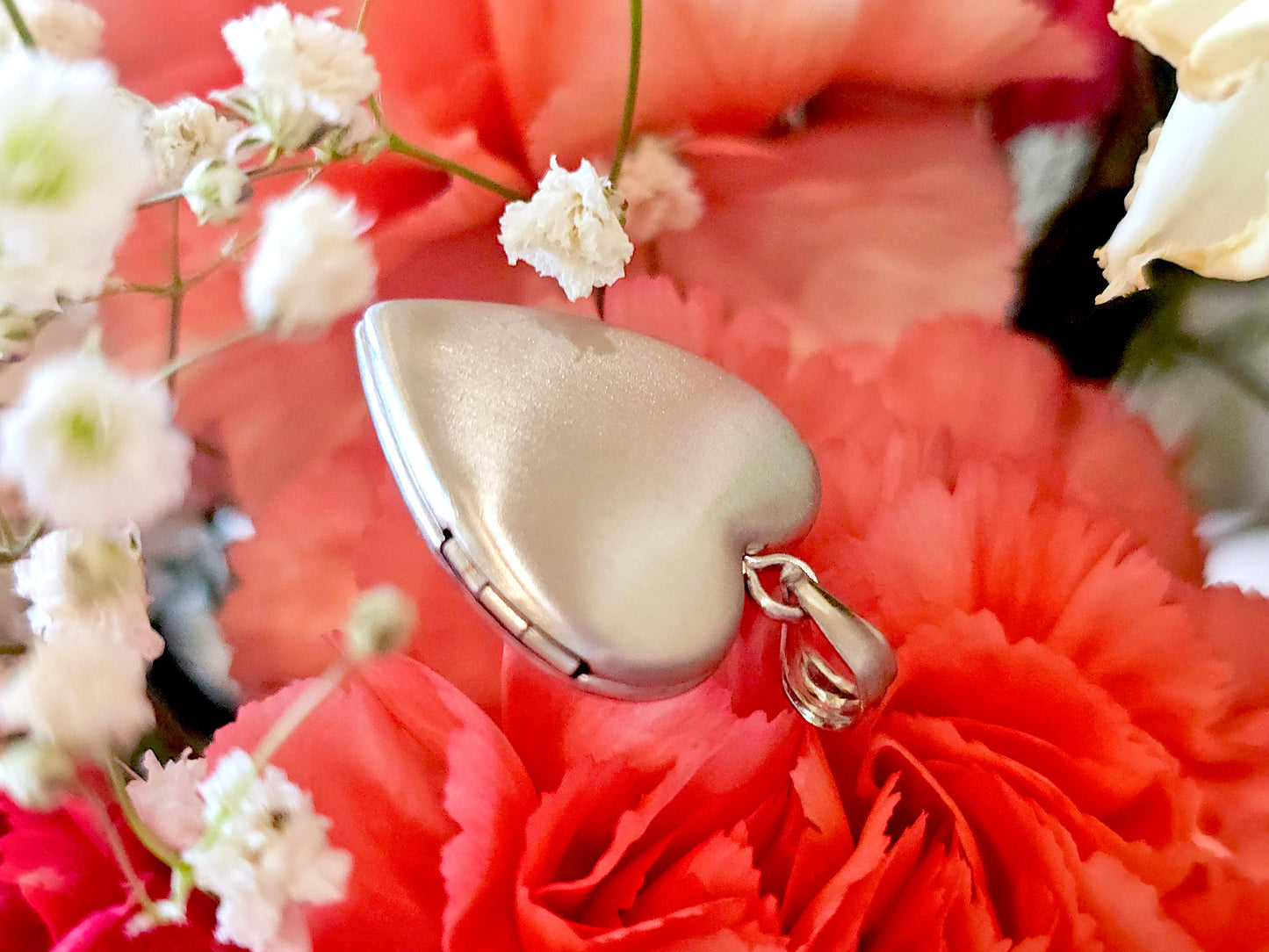 925 Sterling Silver 3/4inches Heart Locket Pendant for Mom with a Red Rose
