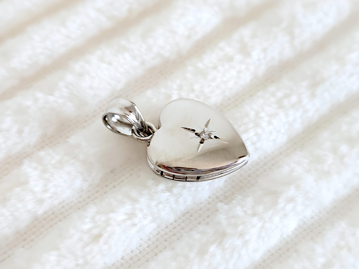 925 Sterling Silver Tiny Dainty 1/2 inch Diamond Heart Locket Pendant Necklace