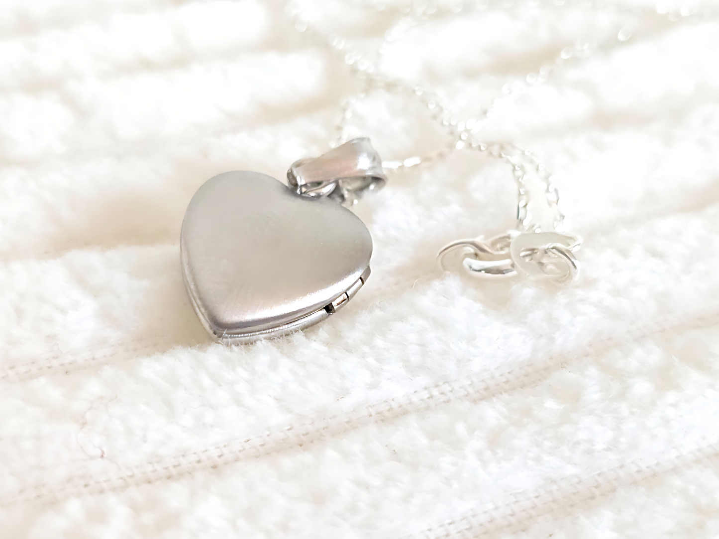 925 Sterling Silver Tiny Dainty 1/2 inch Diamond Heart Locket Pendant Necklace