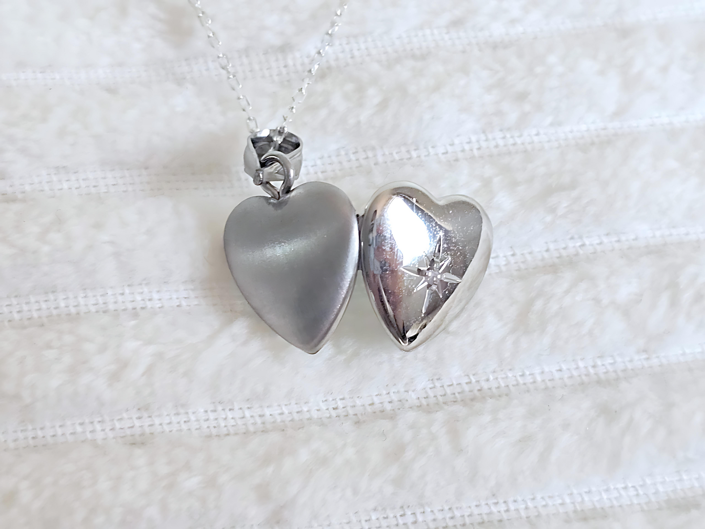 925 Sterling Silver Tiny Dainty 1/2 inch Diamond Heart Locket Pendant Necklace