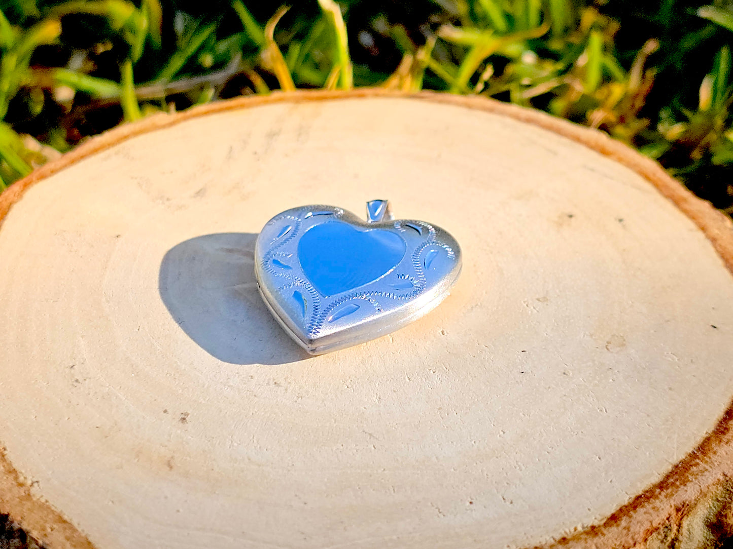925 Sterling Silver Heart Locket with Scroll Etching Heart Center Pendant Necklace