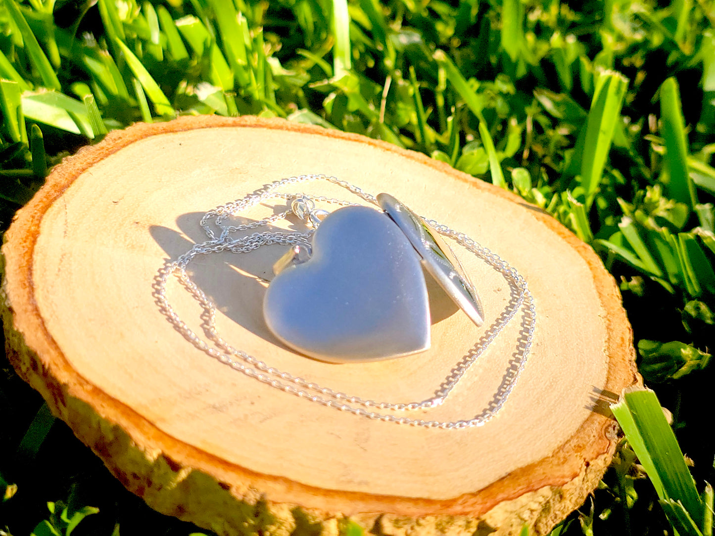 925 Sterling Silver Heart Locket with Scroll Etching Heart Center Pendant Necklace