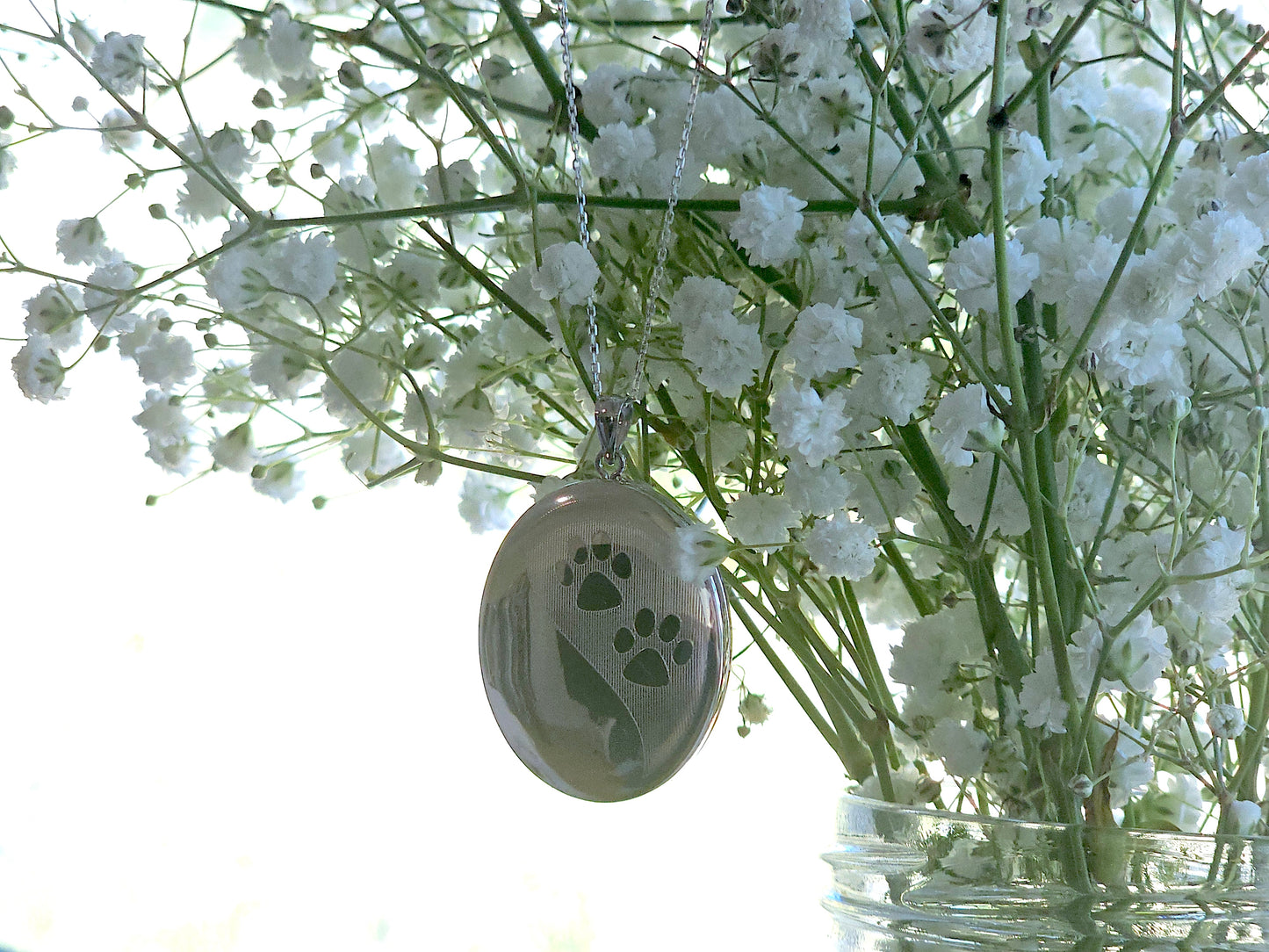 925 Sterling Silver Oval Locket with Paw Prints and Urn Case Pendant Necklace