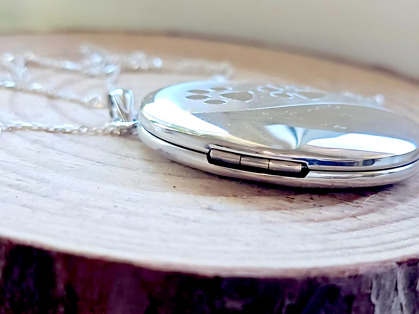 925 Sterling Silver Oval Locket with Paw Prints and Urn Case Pendant Necklace