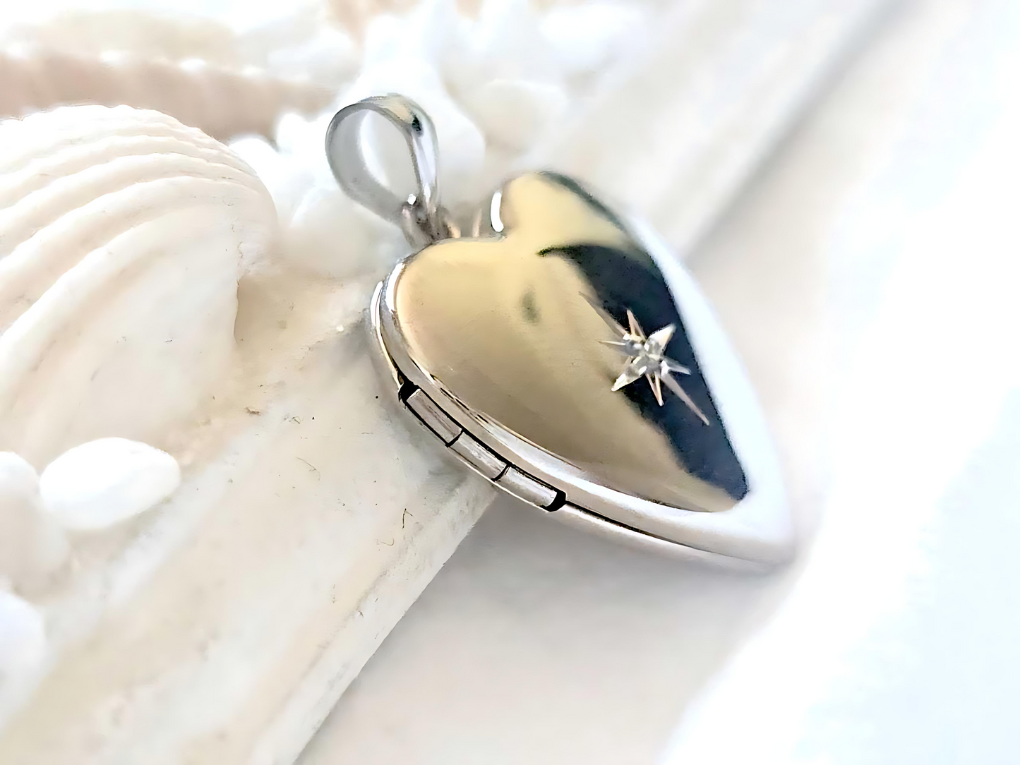 925 Sterling Silver 3/4 inch Diamond Heart Locket Pendant Necklace