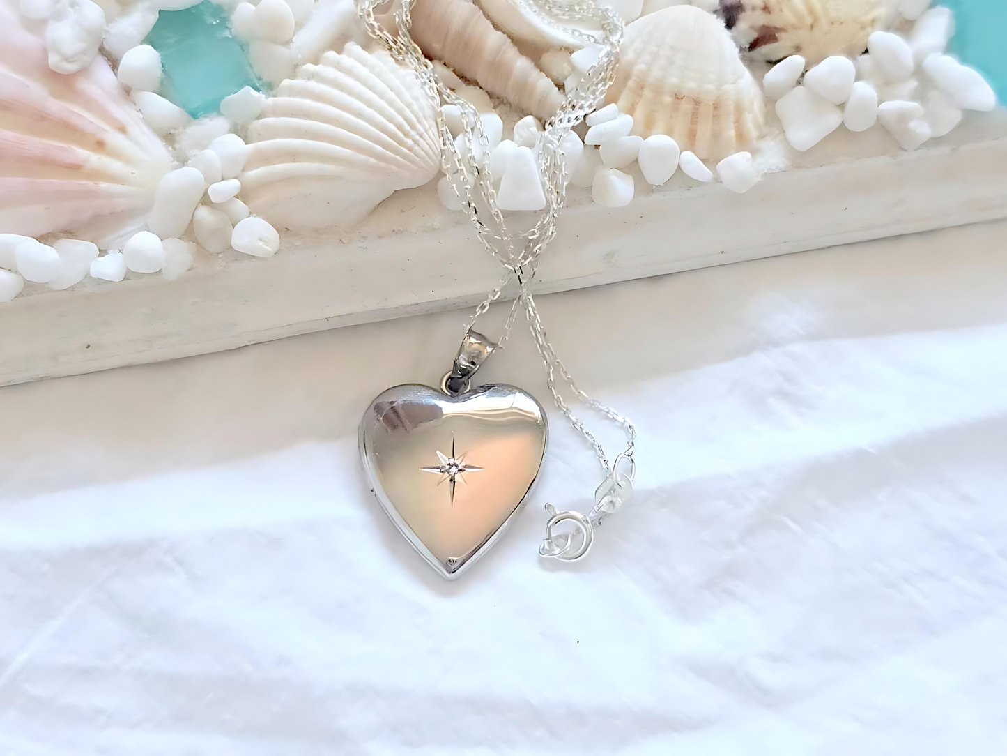 925 Sterling Silver 3/4 inch Diamond Heart Locket Pendant Necklace