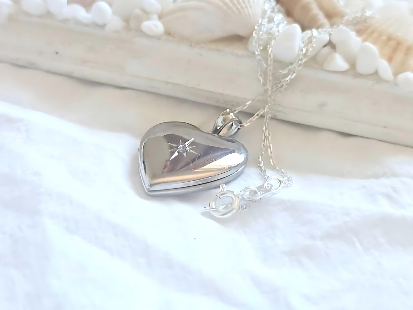 925 Sterling Silver 3/4 inch Diamond Heart Locket Pendant Necklace