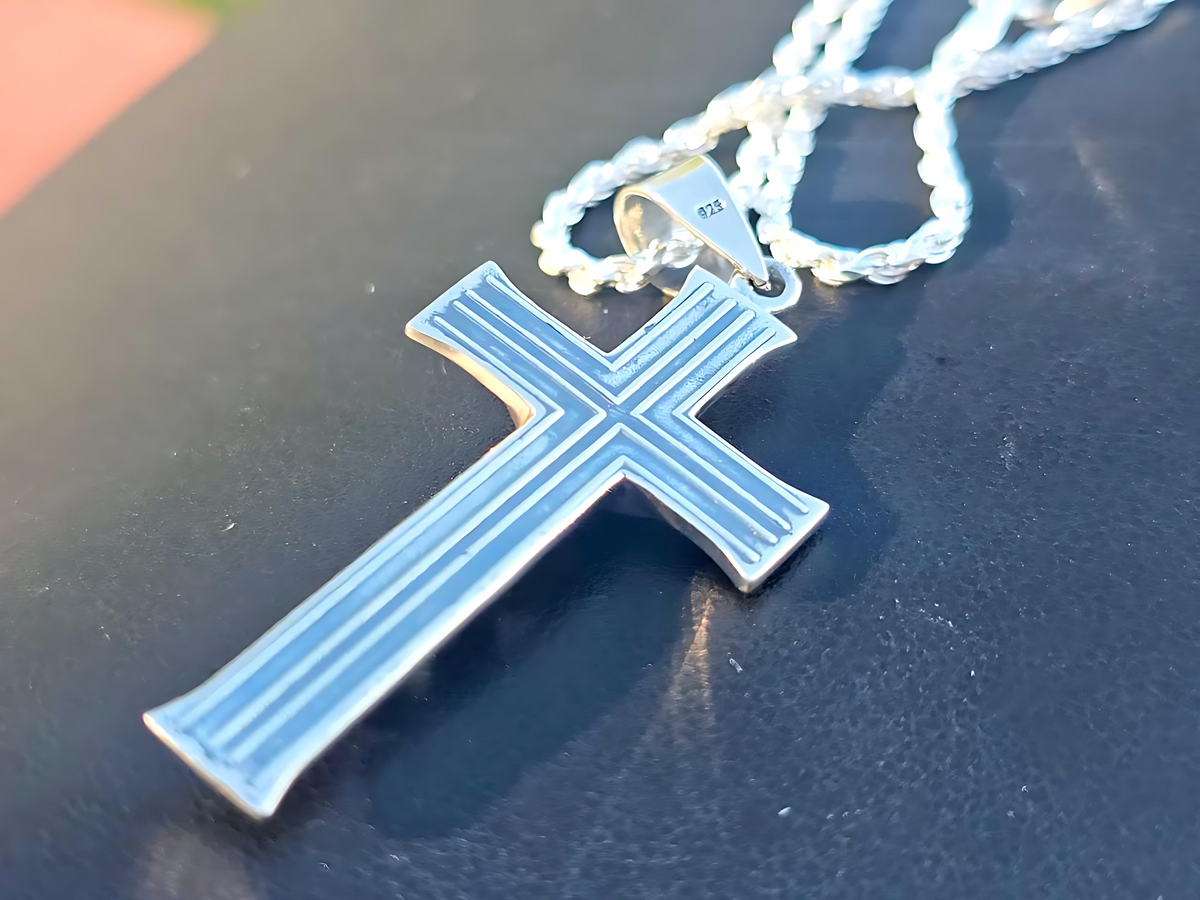 925 Sterling Silver Maltese Crucifix Pendant Necklace with Rope Chain
