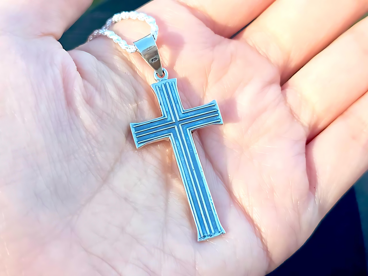 925 Sterling Silver Maltese Crucifix Pendant Necklace with Rope Chain